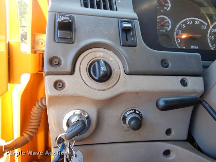 image for item DL6279 2003 Sterling LT9500  dump truck