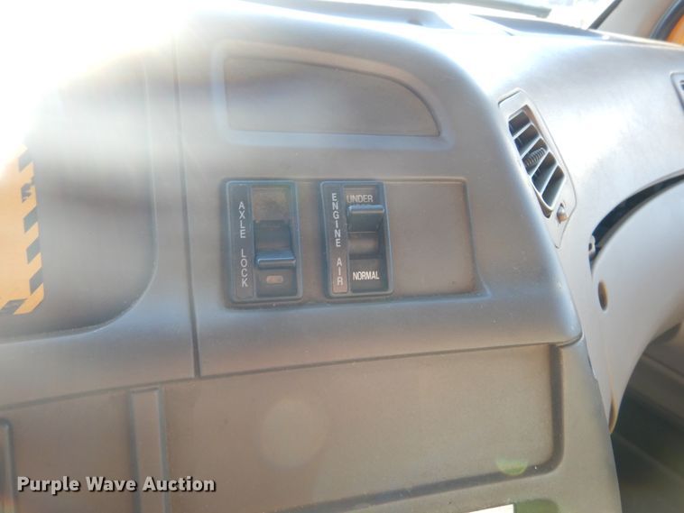 image for item DL6279 2003 Sterling LT9500  dump truck