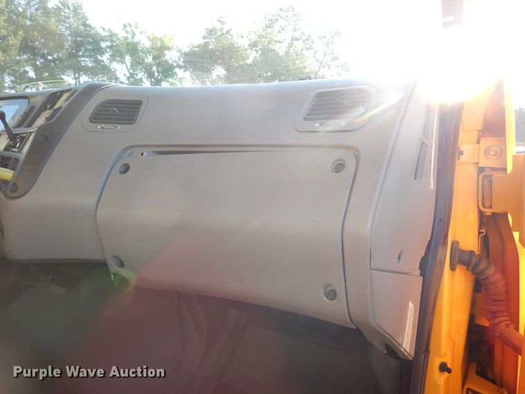 image for item DL6279 2003 Sterling LT9500  dump truck