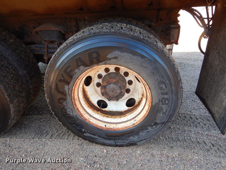 image for item DL6279 2003 Sterling LT9500  dump truck