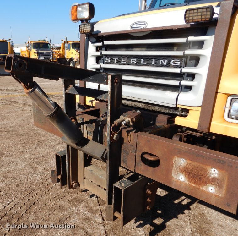 image for item DL6280 2003 Sterling LT9500  dump truck