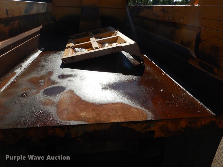 image for item DL6280 2003 Sterling LT9500  dump truck