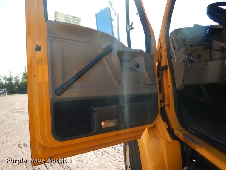 image for item DL6280 2003 Sterling LT9500  dump truck