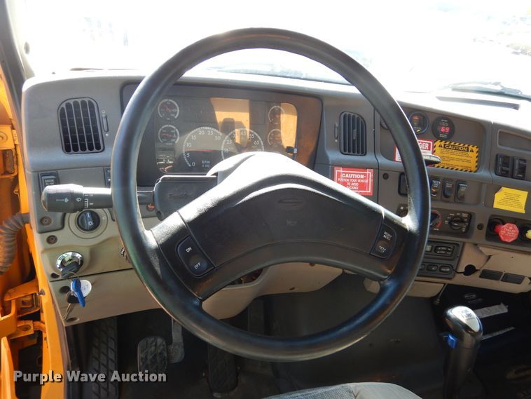 image for item DL6280 2003 Sterling LT9500  dump truck