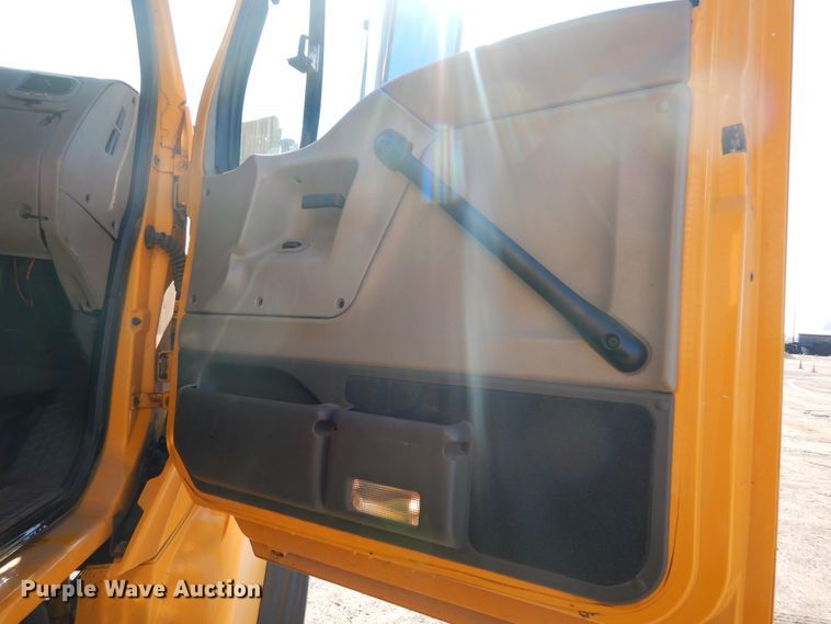 image for item DL6280 2003 Sterling LT9500  dump truck