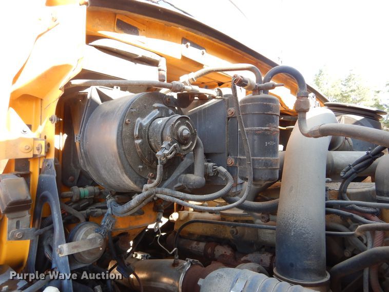 image for item DL6280 2003 Sterling LT9500  dump truck