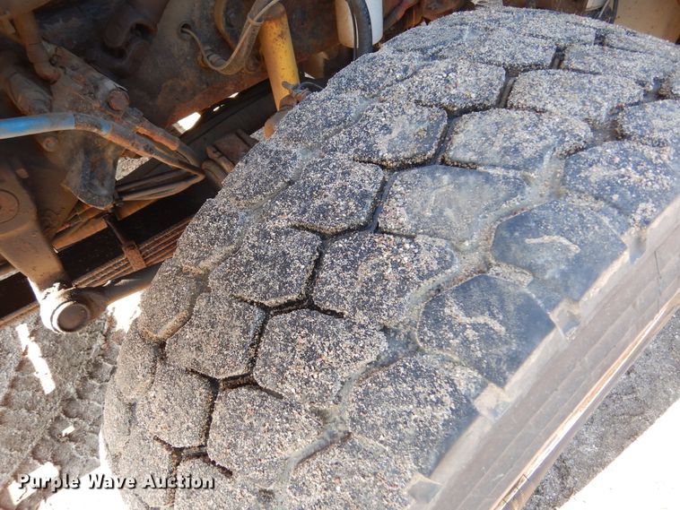 image for item DL6280 2003 Sterling LT9500  dump truck