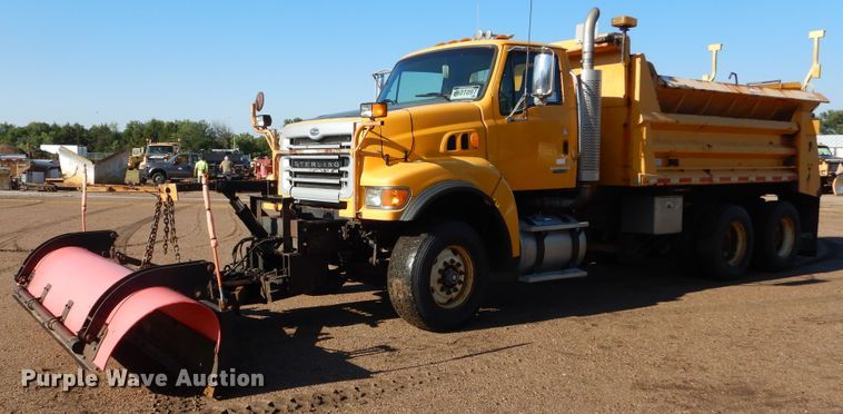 image for item DL6281 2004 Sterling LT9500  dump truck