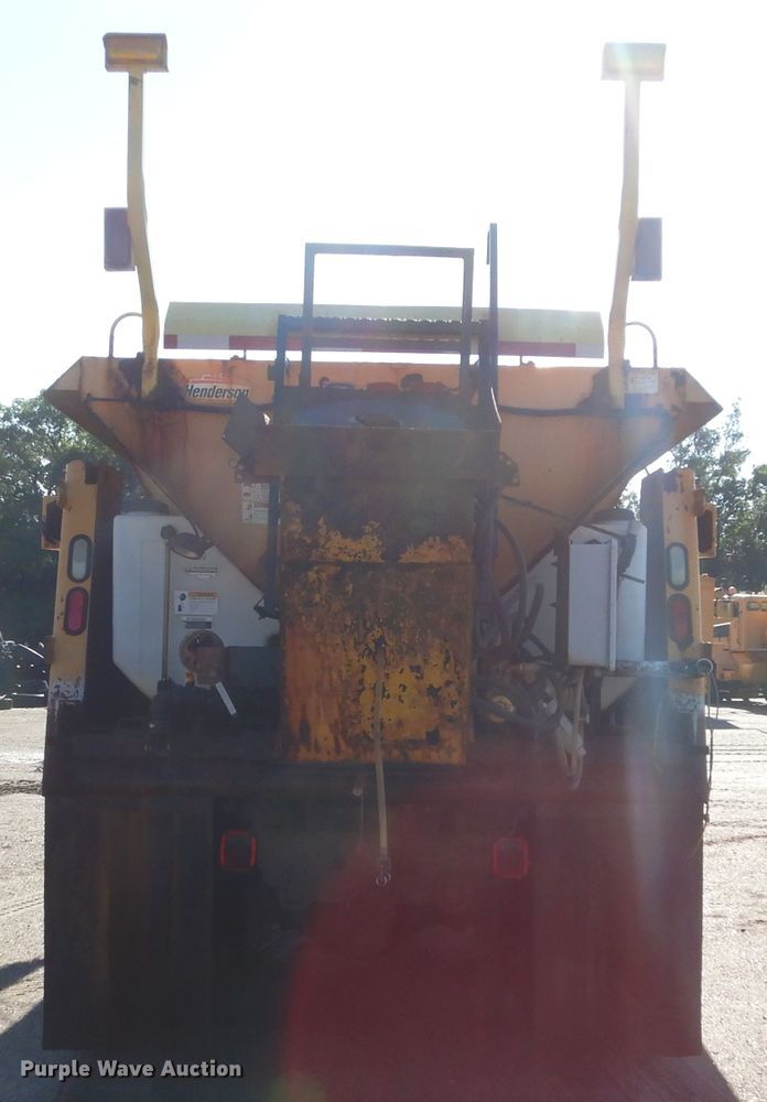 image for item DL6281 2004 Sterling LT9500  dump truck