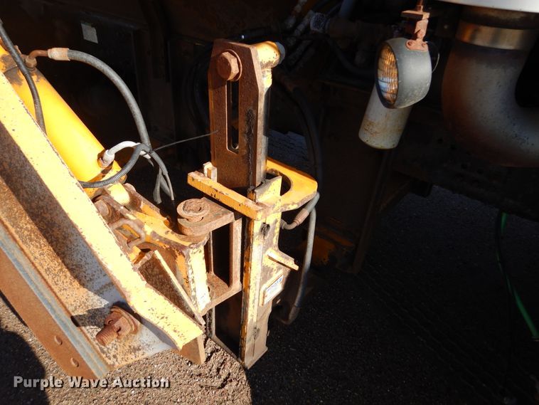 image for item DL6281 2004 Sterling LT9500  dump truck