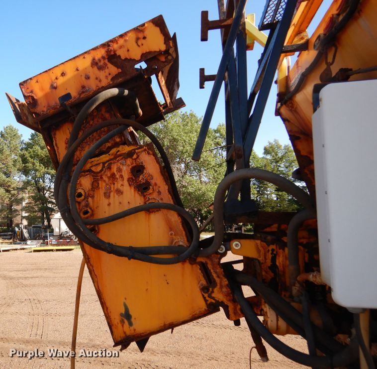 image for item DL6281 2004 Sterling LT9500  dump truck