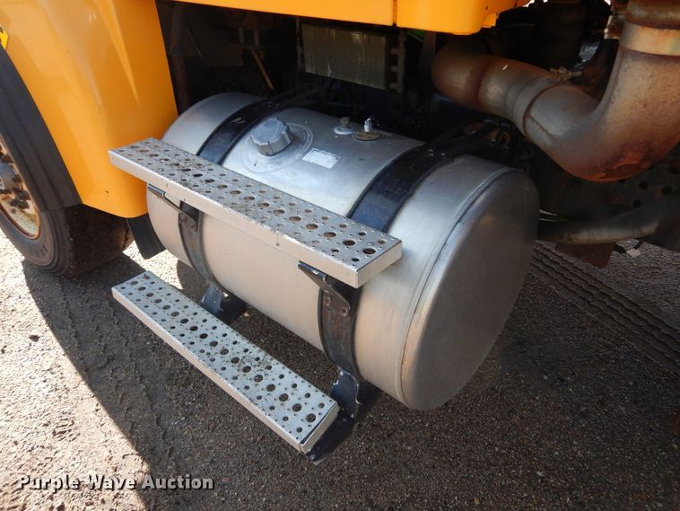 image for item DL6281 2004 Sterling LT9500  dump truck