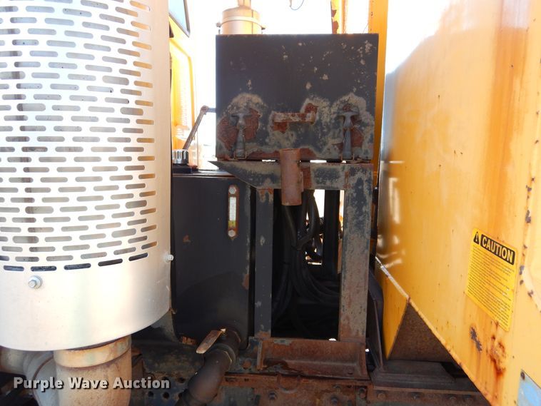 image for item DL6281 2004 Sterling LT9500  dump truck