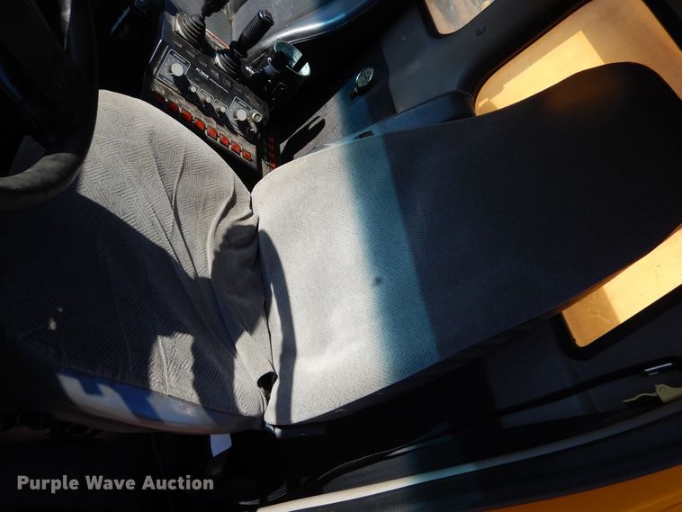 image for item DL6281 2004 Sterling LT9500  dump truck