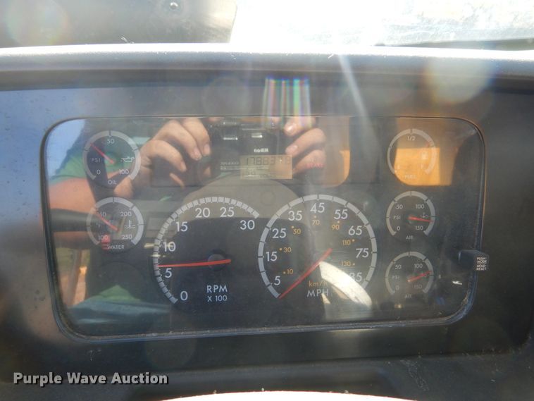 image for item DL6281 2004 Sterling LT9500  dump truck