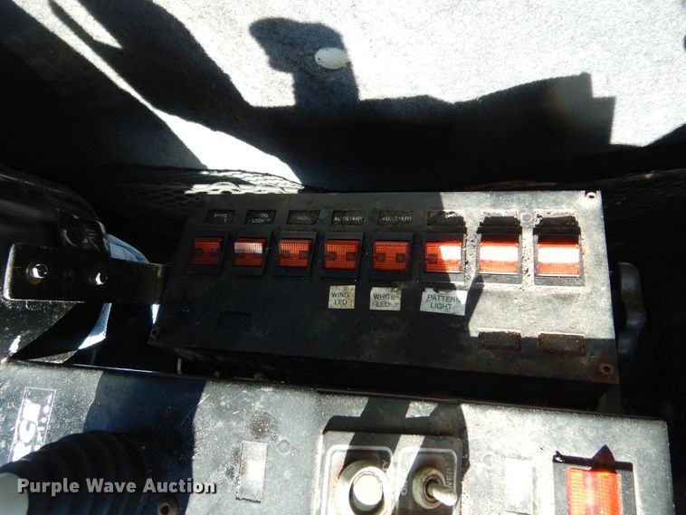 image for item DL6281 2004 Sterling LT9500  dump truck