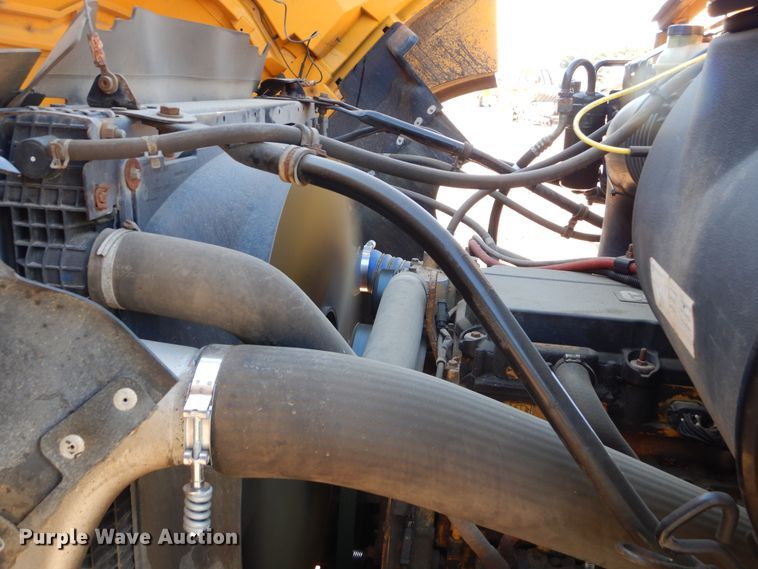 image for item DL6281 2004 Sterling LT9500  dump truck