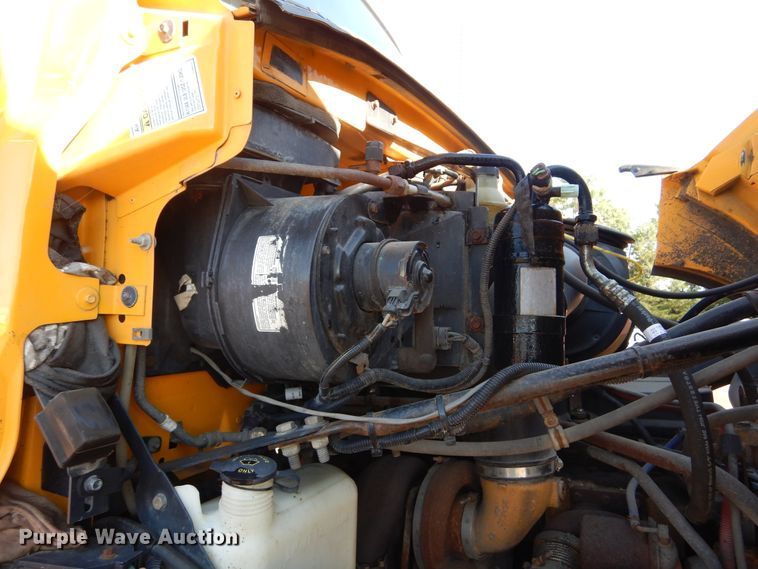 image for item DL6281 2004 Sterling LT9500  dump truck