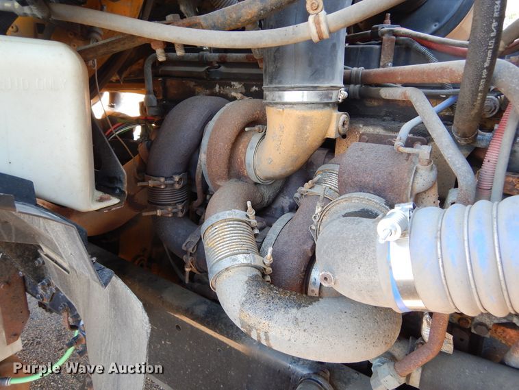 image for item DL6281 2004 Sterling LT9500  dump truck