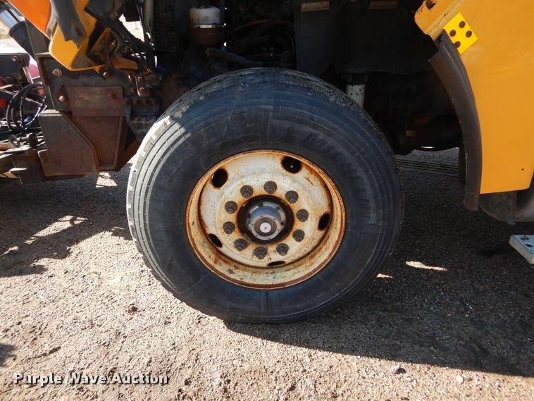 image for item DL6281 2004 Sterling LT9500  dump truck