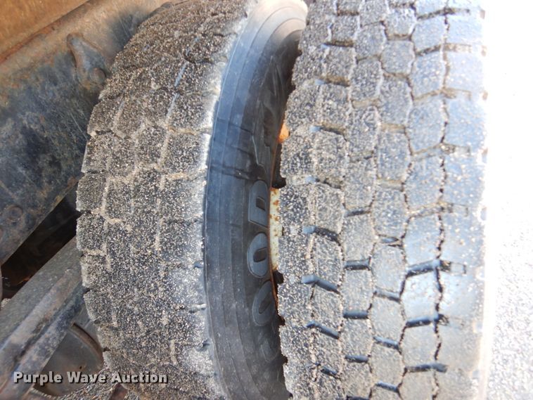 image for item DL6281 2004 Sterling LT9500  dump truck