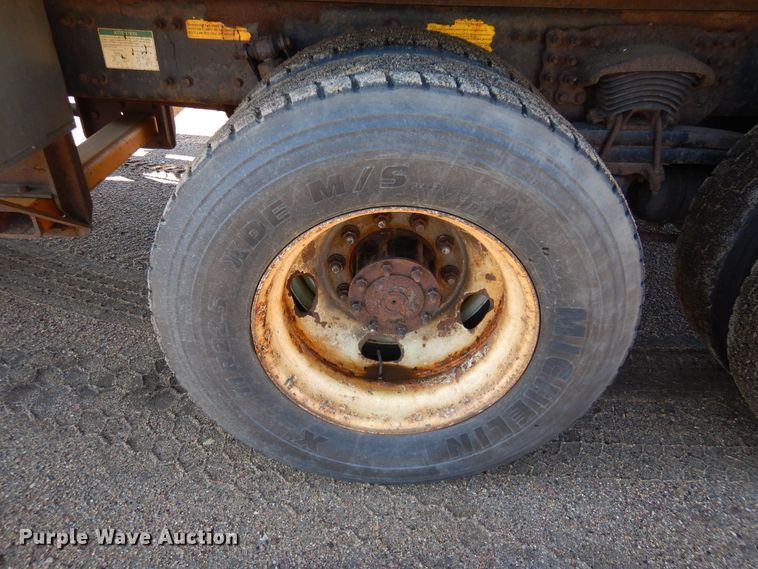 image for item DL6281 2004 Sterling LT9500  dump truck