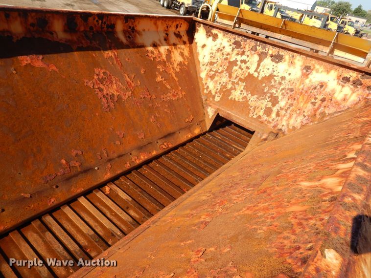 image for item DL6281 2004 Sterling LT9500  dump truck