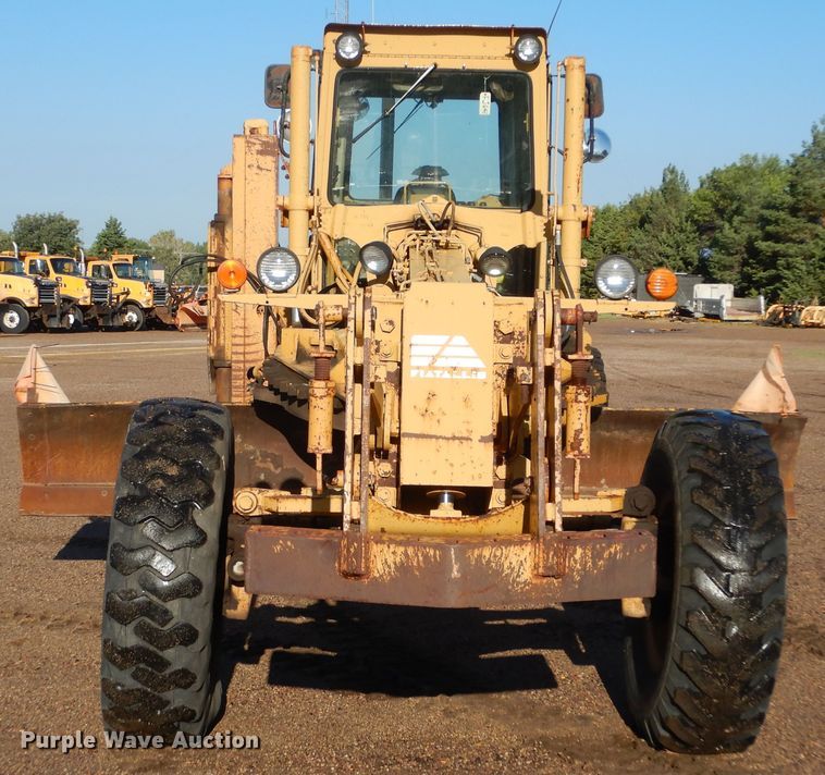 image for item DL6282 1990 Fiat-Allis PAH12  motor grader