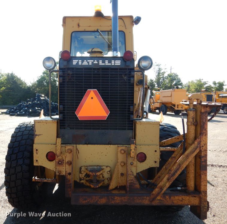 image for item DL6282 1990 Fiat-Allis PAH12  motor grader