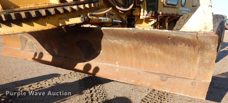 image for item DL6282 1990 Fiat-Allis PAH12  motor grader