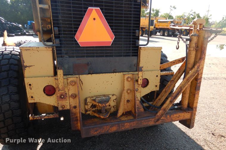 image for item DL6282 1990 Fiat-Allis PAH12  motor grader