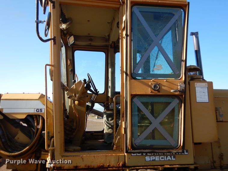 image for item DL6282 1990 Fiat-Allis PAH12  motor grader