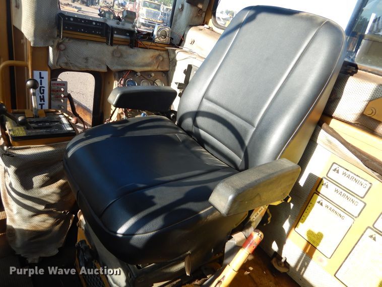 image for item DL6282 1990 Fiat-Allis PAH12  motor grader