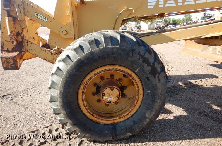 image for item DL6282 1990 Fiat-Allis PAH12  motor grader