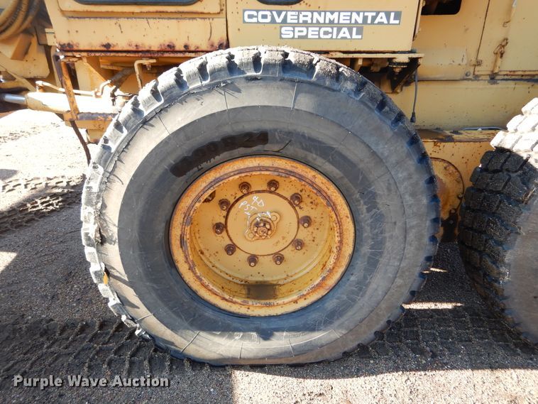 image for item DL6282 1990 Fiat-Allis PAH12  motor grader