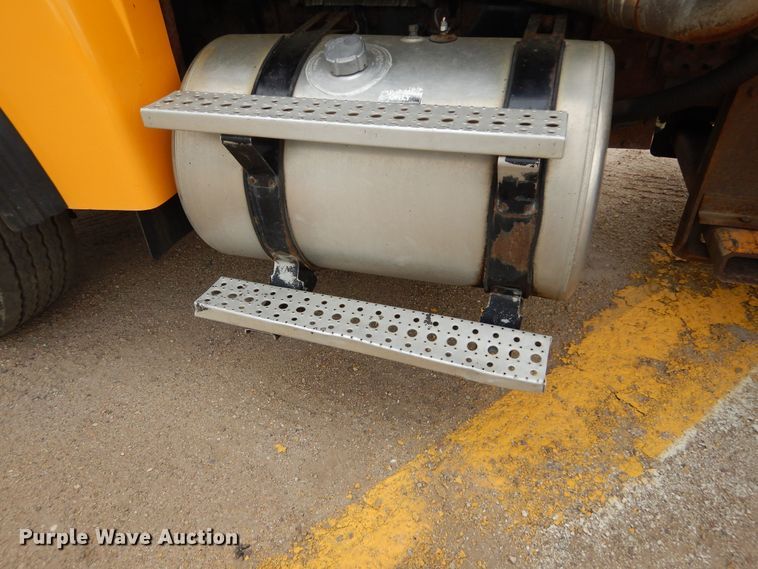 image for item DL6284 2004 Sterling LT9500  dump truck