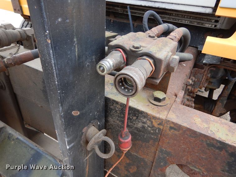 image for item DL6284 2004 Sterling LT9500  dump truck