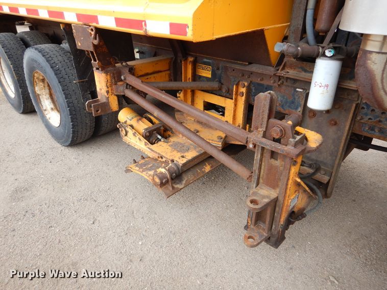 image for item DL6284 2004 Sterling LT9500  dump truck