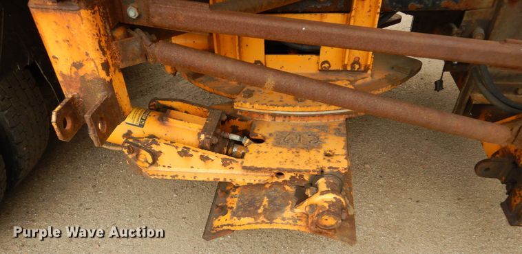 image for item DL6284 2004 Sterling LT9500  dump truck