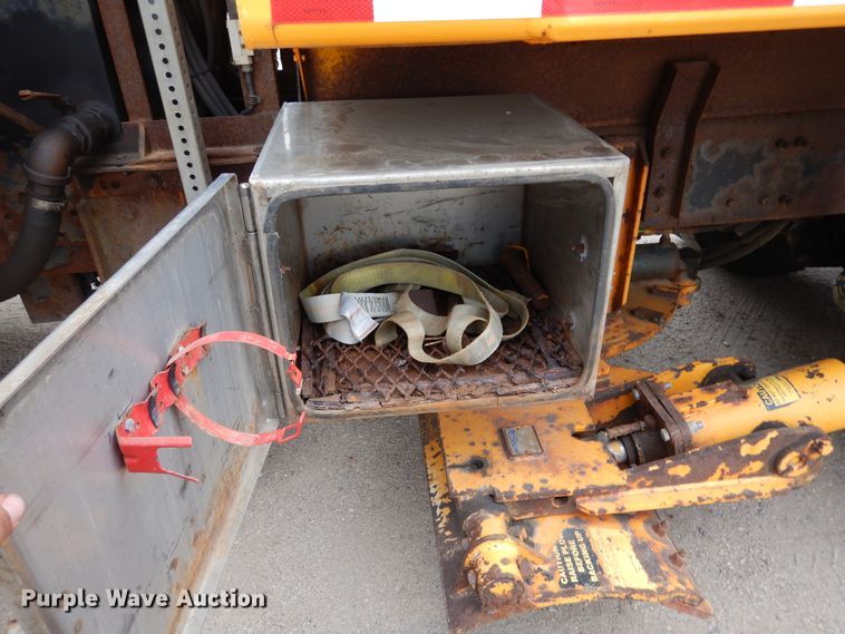 image for item DL6284 2004 Sterling LT9500  dump truck