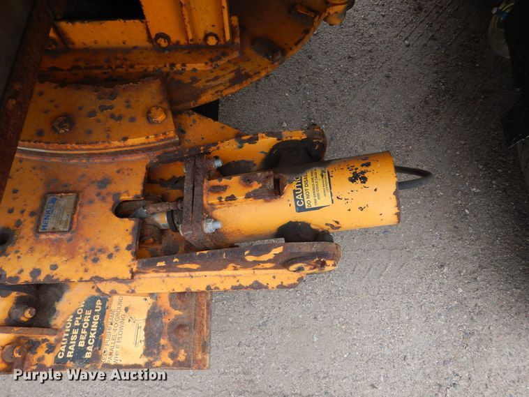 image for item DL6284 2004 Sterling LT9500  dump truck