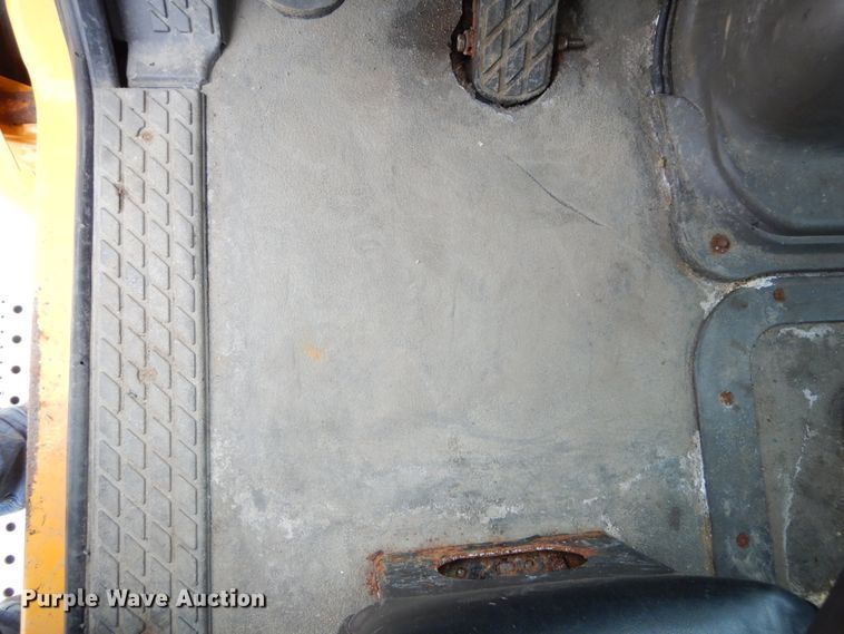 image for item DL6284 2004 Sterling LT9500  dump truck