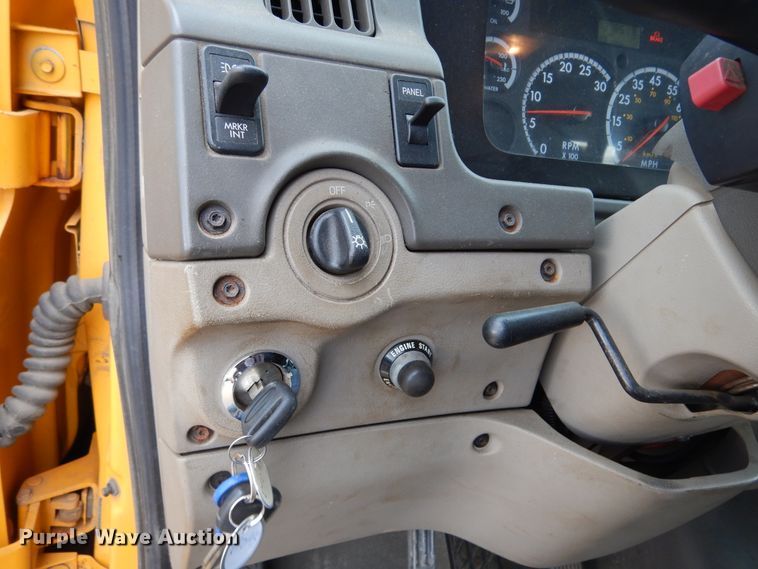 image for item DL6284 2004 Sterling LT9500  dump truck