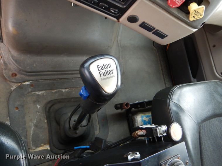 image for item DL6284 2004 Sterling LT9500  dump truck