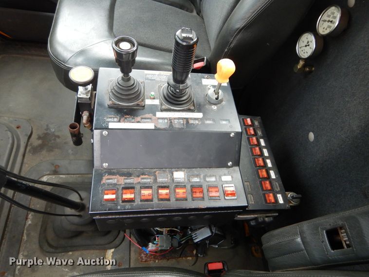 image for item DL6284 2004 Sterling LT9500  dump truck