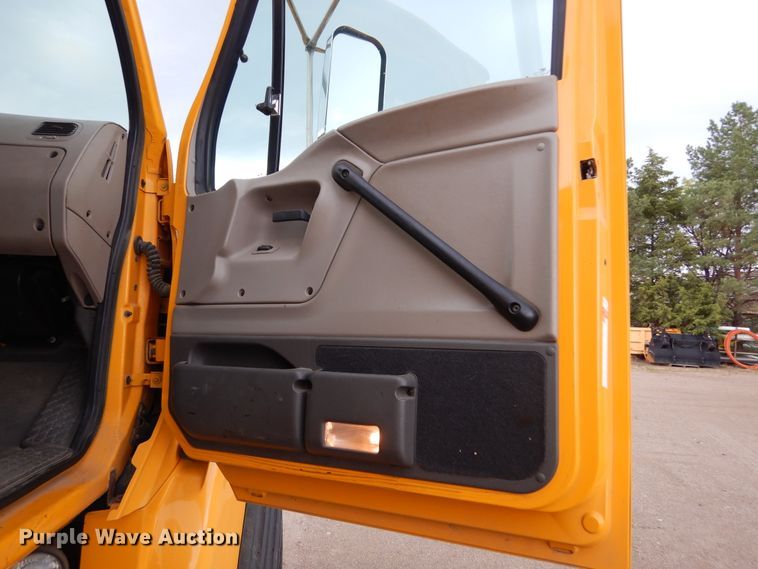 image for item DL6284 2004 Sterling LT9500  dump truck