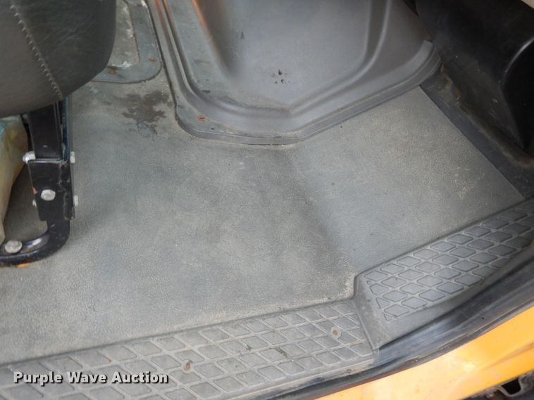 image for item DL6284 2004 Sterling LT9500  dump truck