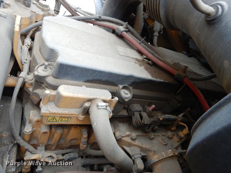 image for item DL6284 2004 Sterling LT9500  dump truck