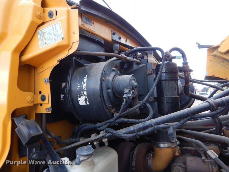 image for item DL6284 2004 Sterling LT9500  dump truck