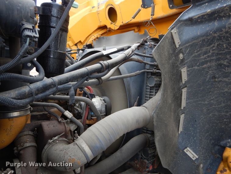 image for item DL6284 2004 Sterling LT9500  dump truck